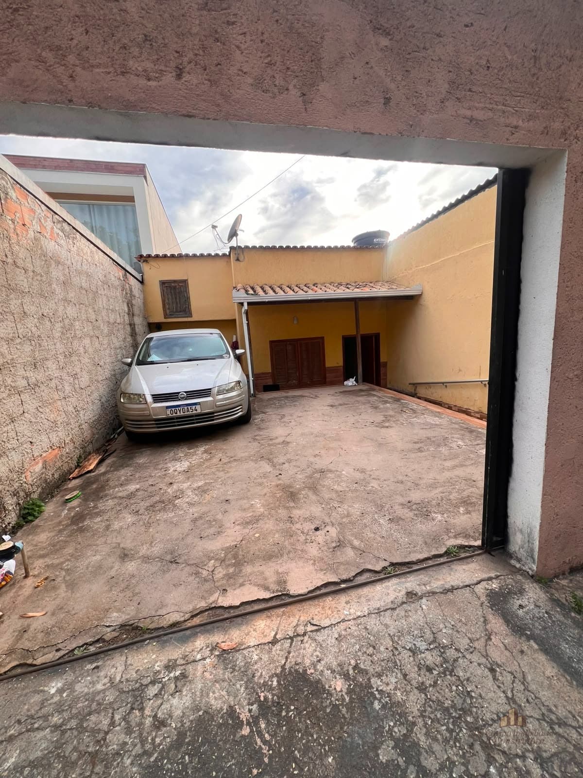 CASA À VENDA NO BAIRRO SENHORA DAS GRAÇAS EM BETIM - Casa para venda, com 3 dormitórios - Senhora das Graças, Betim