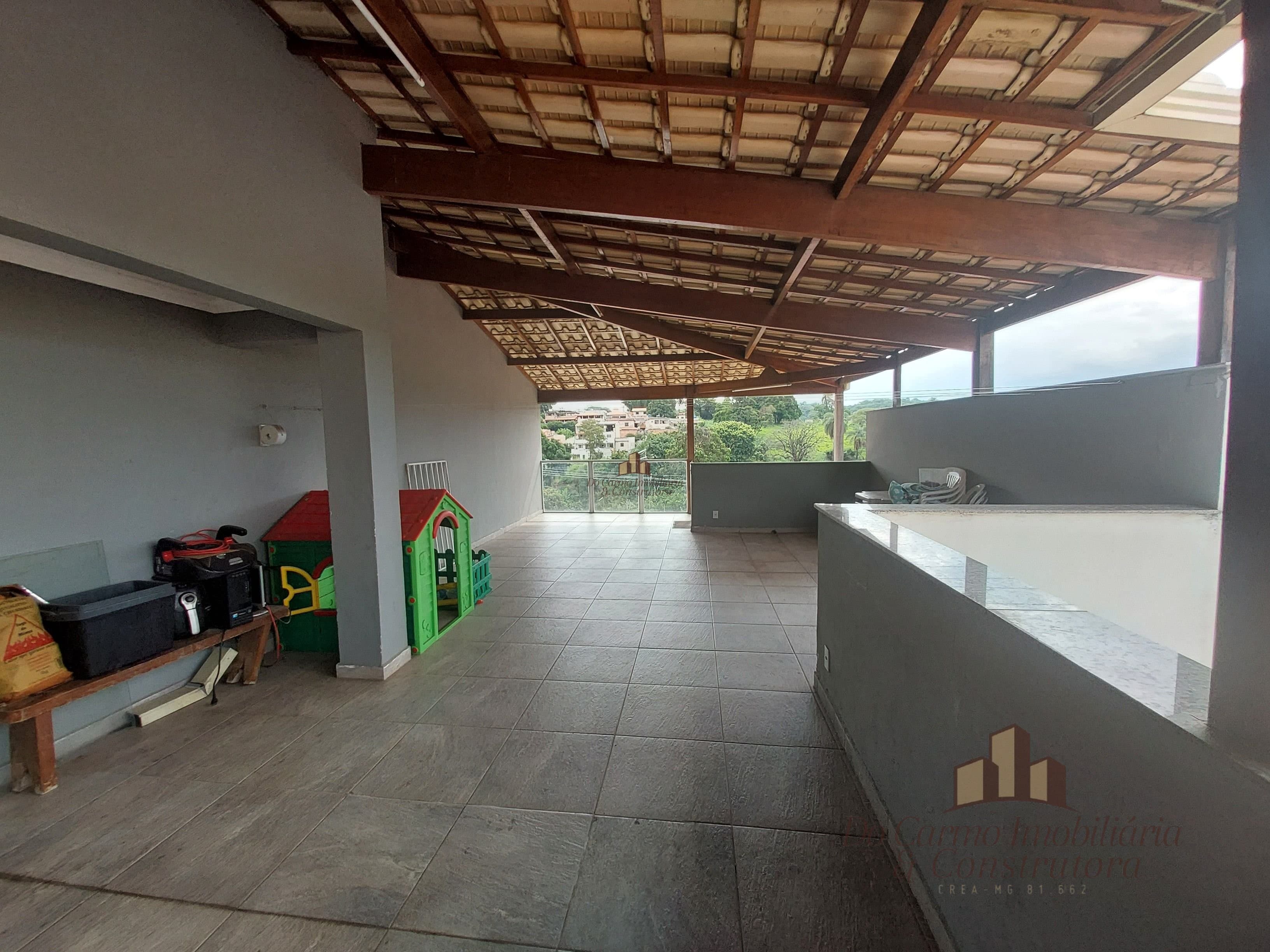 Casa para venda, 181m², com 2 dormitórios - Novo Horizonte, Betim